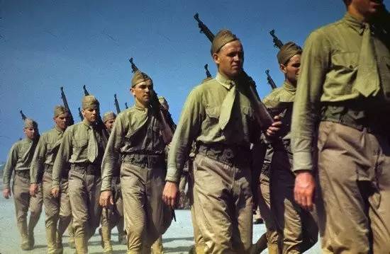 卡其直筒裤韩系,卡其裤子推荐