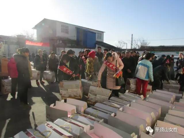 冬日让爱在窗口绽放,寒冬送温暖让爱循环