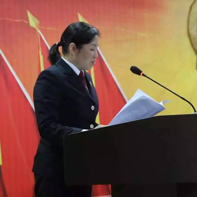 工作做得简单怎么表达,如何上台分享自己的工作经验话术