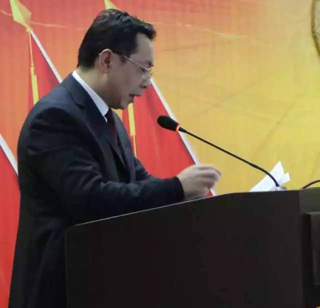 工作做得简单怎么表达,如何上台分享自己的工作经验话术