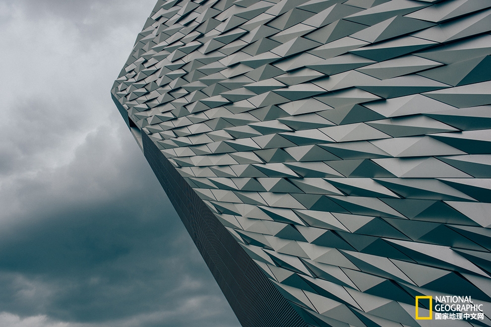 英爱岛行：寂静与喧哗，理智与情感