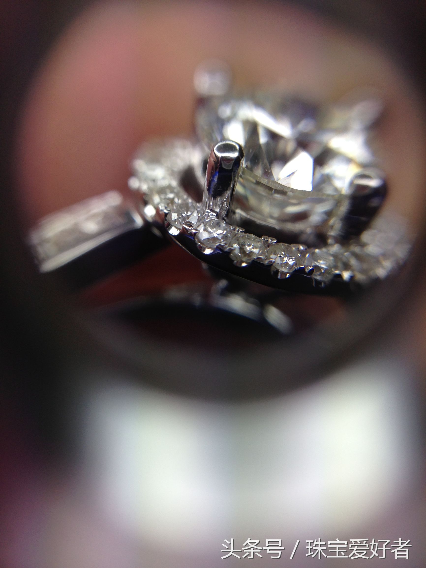 想买二手钻戒怎么辨别真假,买钻戒会买到二手钻吗