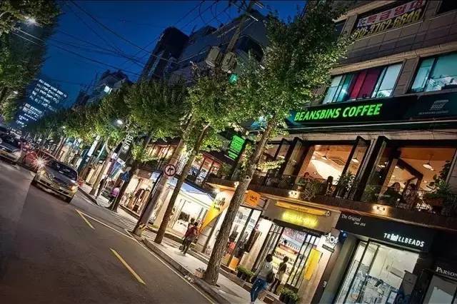 牵手闺蜜的正确方法,牵手闺蜜旅游