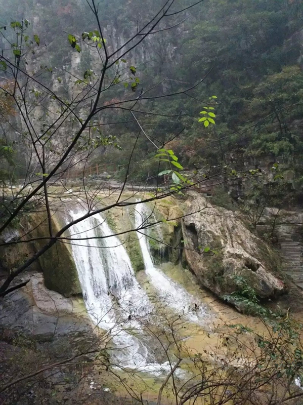 山清水秀青龙峡视频,山清水秀青龙峡