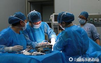 产房老公拒绝让我无痛分娩,生孩子顺产难产老公不让剖腹