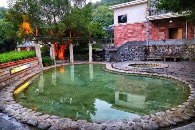 清远英德奇洞温泉度假村,清远市英德奇洞温泉