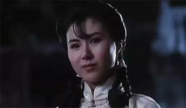 鬼咬鬼僵尸吸的什么,鬼咬鬼抽烟的僵尸