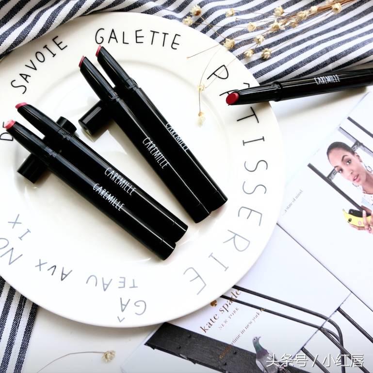 今年第一支口红ysl,迪奥口红999滋润颜色和普通正红色