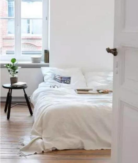 极简主义装修风格床头柜,经典床头柜装修设计