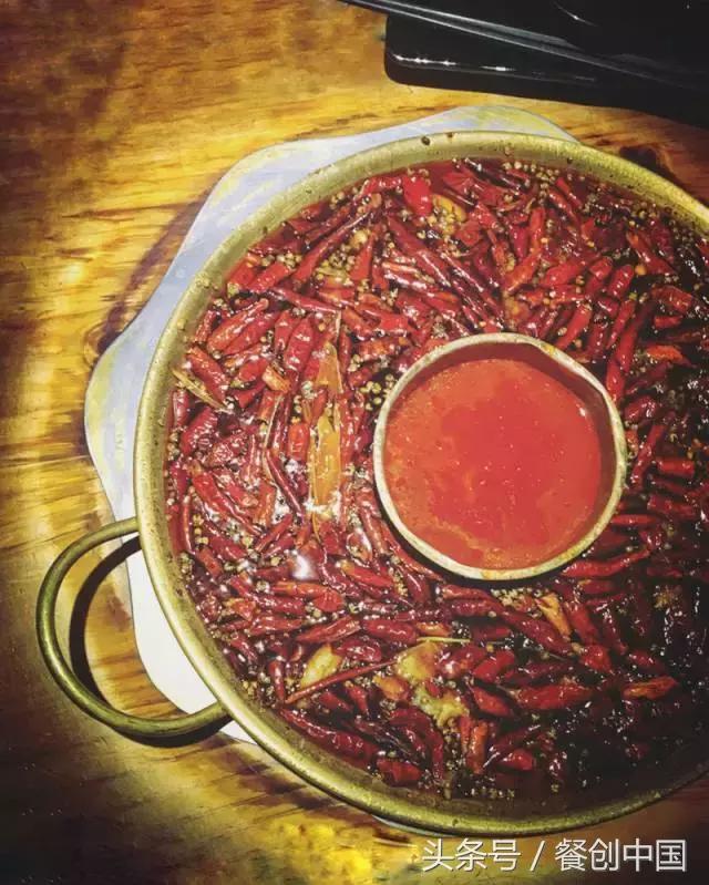 美蛙鱼头火锅什么味道好吃,美味美蛙鱼头火锅