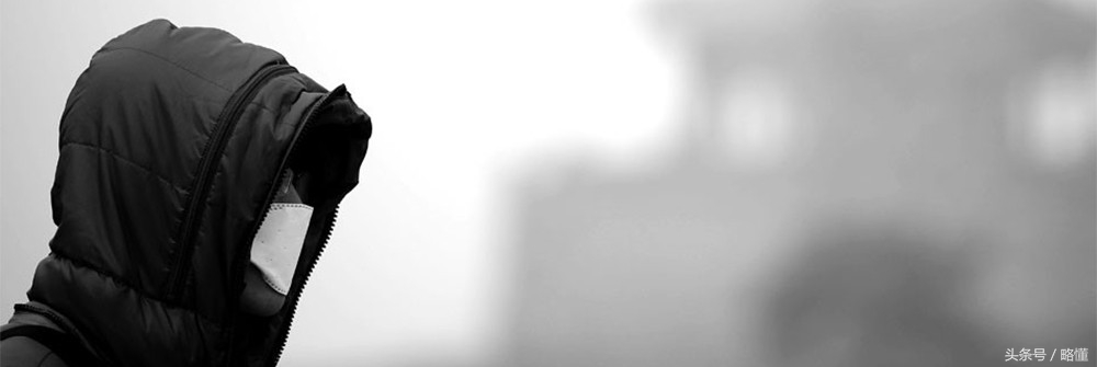 空气中的灰尘会吸进肺里吗,灰尘吸进肺里能够自己清洁吗