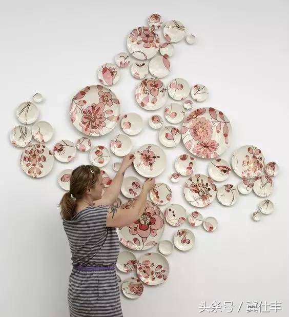 墙上挂盘子有什么寓意,墙上挂盘子怎么挂