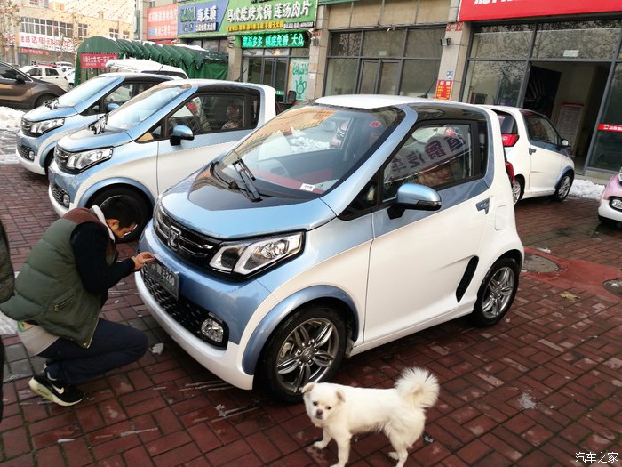 众泰e200车主感受,众泰e200飞鱼座2017和2018区别