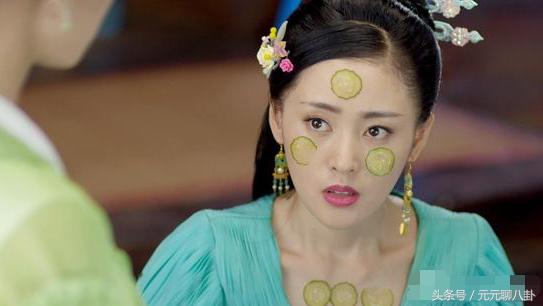 她出名不长穿衣价格超过杨幂，追赶范冰冰，这件衣服实在欣赏不了