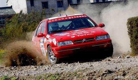 中国情怀车第一人,老富康情怀