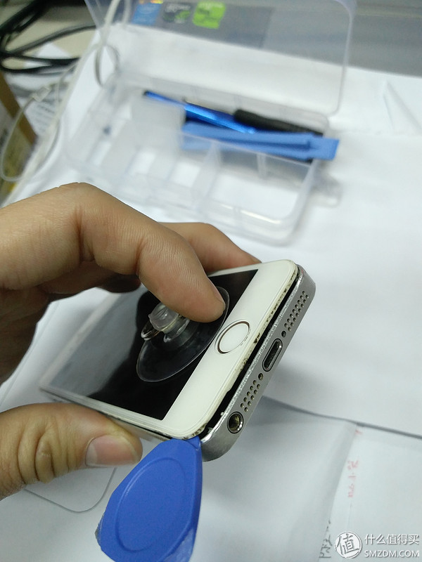 iphone5s摇动机身有响声,苹果手机振动失灵自己反复震动