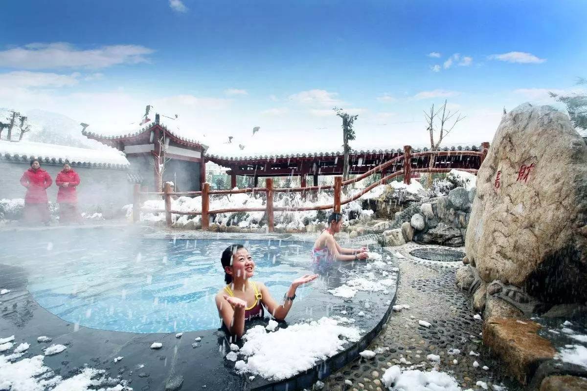 医学科普泡温泉一定要警惕这些,如何分辨真假温泉水的方法
