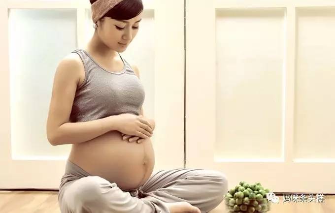 在家DIY拍出这些孕照的宝妈，可以通知让你的摄影师下岗了