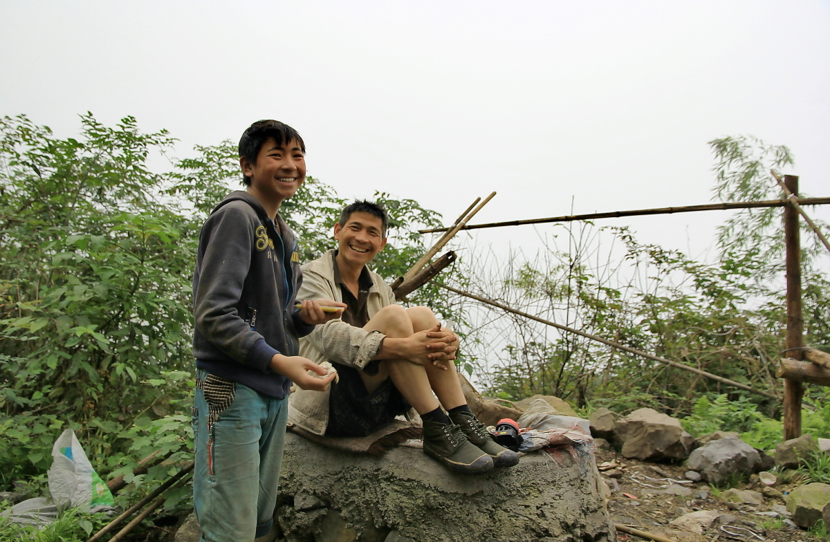 西部刀手，行走于中国道教神山四川洪雅瓦屋山，暗藏杀伐之气！