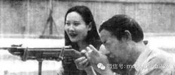 我曾深恋过一个姑娘