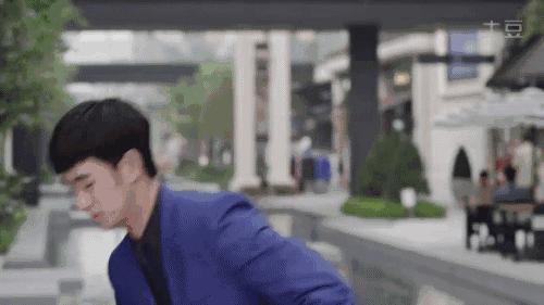 黑山万利时代手机商城手机屏碎免费换