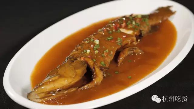 这波新店什么鬼？但以理、优兰哒...连煎饼果子都不好好起名字