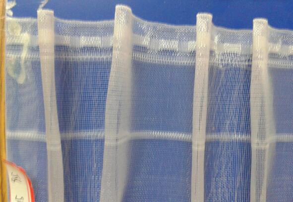 pvc和涤纶材质窗帘哪个更好,窗帘一般什么材质最好