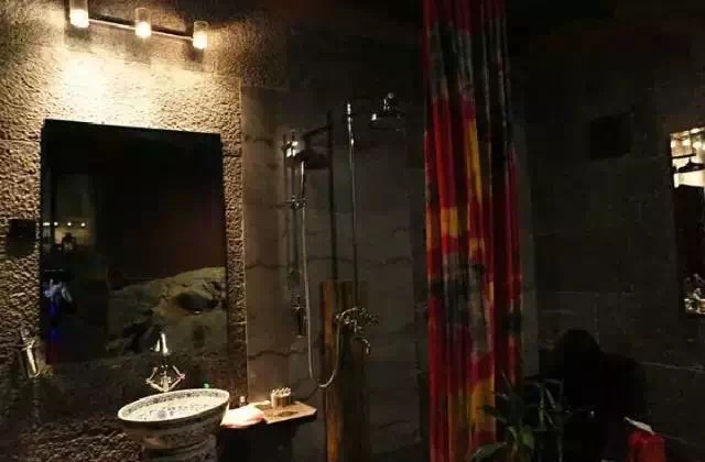 杨丽萍太阳宫与月亮宫多少钱,杨丽萍太阳宫和月亮宫的视频