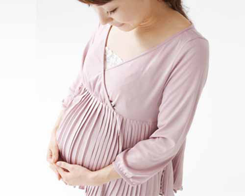 怀孕11周有一点点血丝白带,怀孕一个月白带出现褐色怎么回事