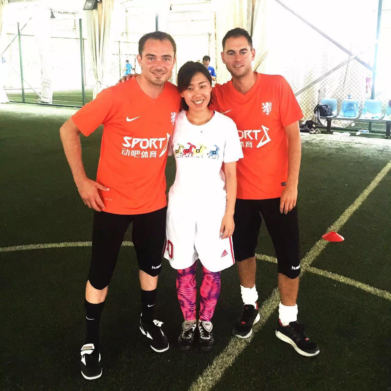 动吧女将的北漂故事：足球是唯一答案