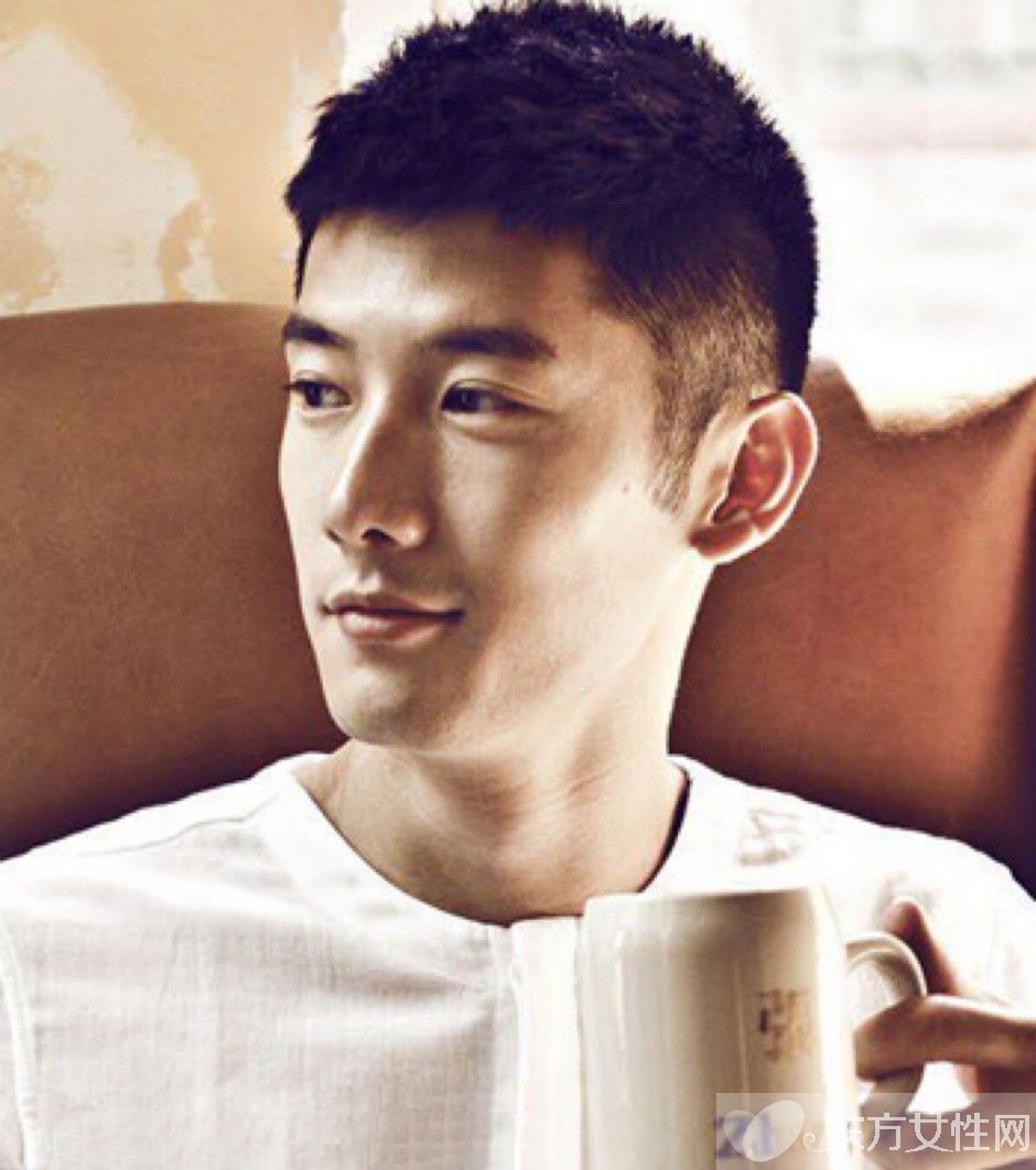 男士韩式发型图片,流行的5款男士发型有哪些
