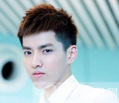 男士韩式发型图片,流行的5款男士发型有哪些