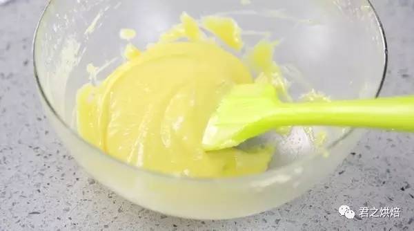 椰子油戚风蛋糕,6寸加8寸椰子油戚风蛋糕做法