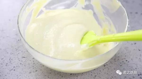 椰子油戚风蛋糕,6寸加8寸椰子油戚风蛋糕做法