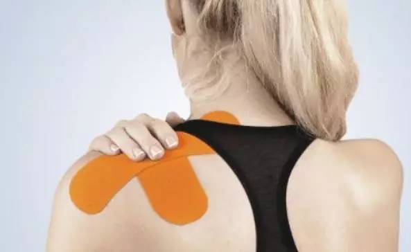 打球后肩膀关节处疼痛,打球肩膀疼怎么办