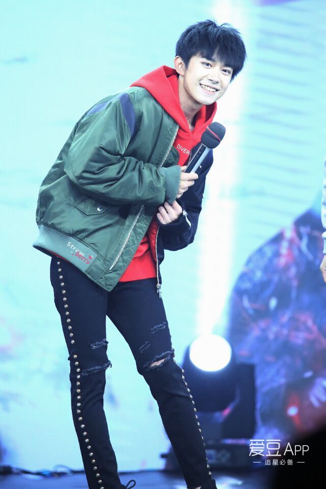 tfboys的鼎盛颜值,盘点tfboys那些年踩点的精彩瞬间