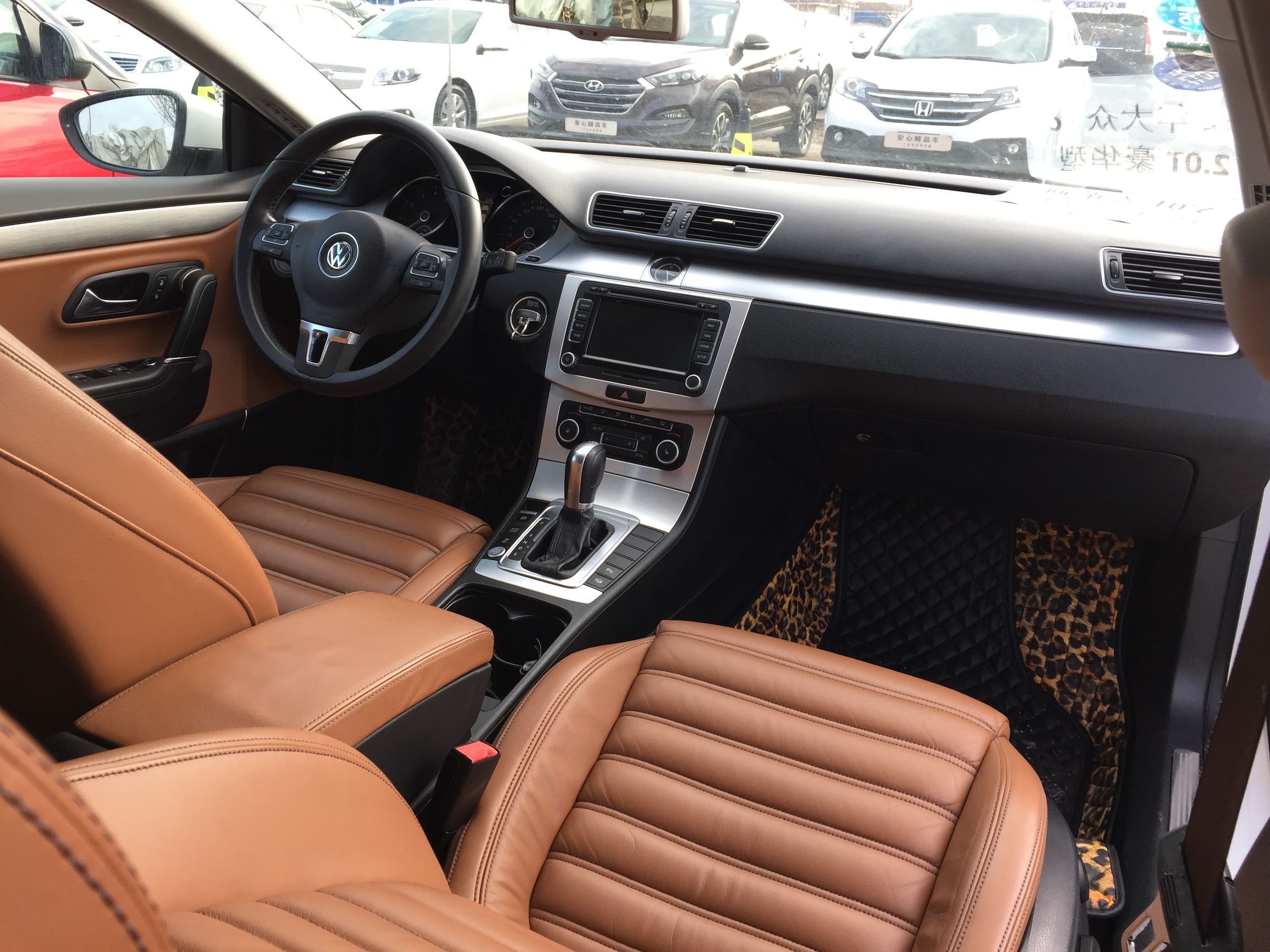 大众cc对比,18君威和18cc哪个更值得买