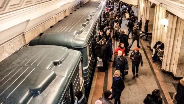 带三个美女自驾中国,自驾房车欧洲之旅