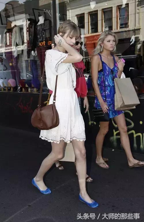 王菲复出后背的第一只包居然是它？