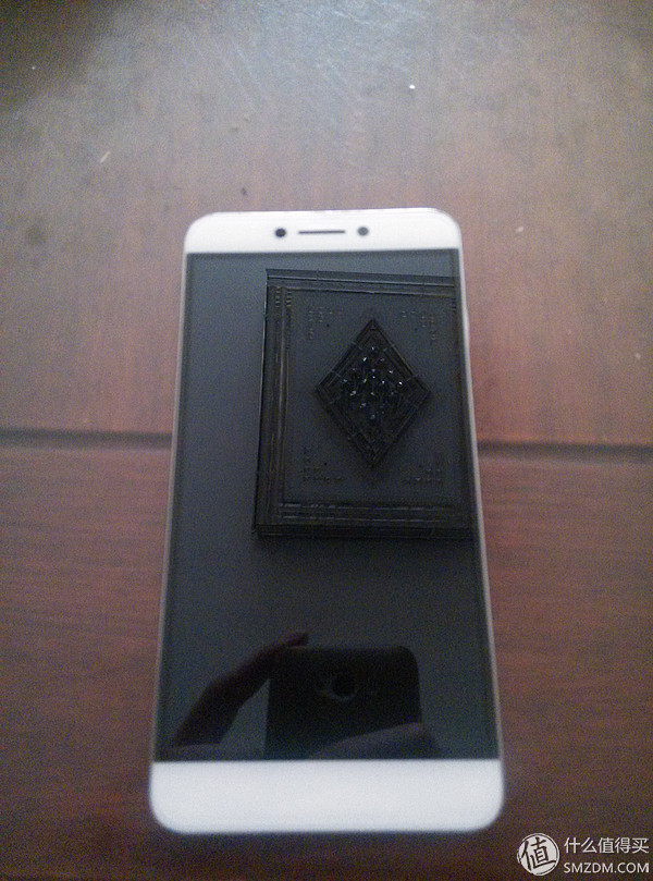 屏碎了怎么换屏,屏碎只有换屏了