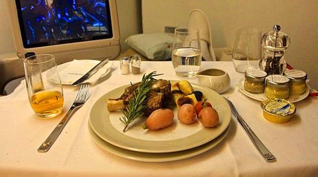 世界十大航空飞机餐,世界各国飞机餐大比拼