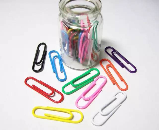 手链自己戴超难扣,手链s扣怎么戴上去不容易掉