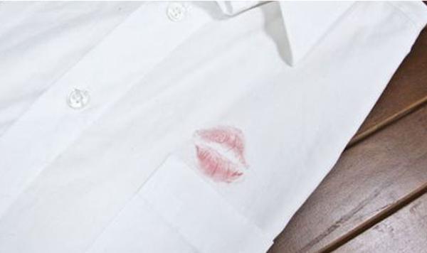 去除菜油渍最快的方法,去除墨水臭味的小窍门