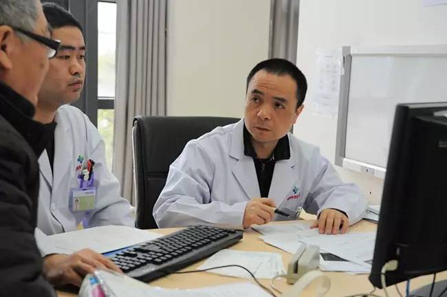 做个手术费用1000块能报多少,做个什么手术大概费用两万