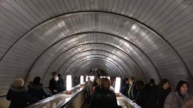 带三个美女自驾中国,自驾房车欧洲之旅