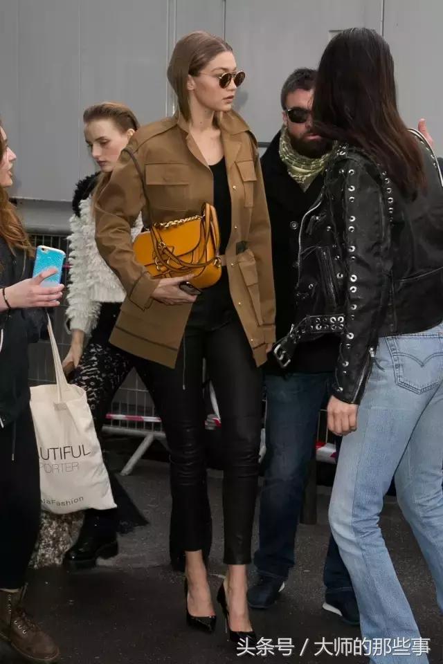 王菲复出后背的第一只包居然是它？