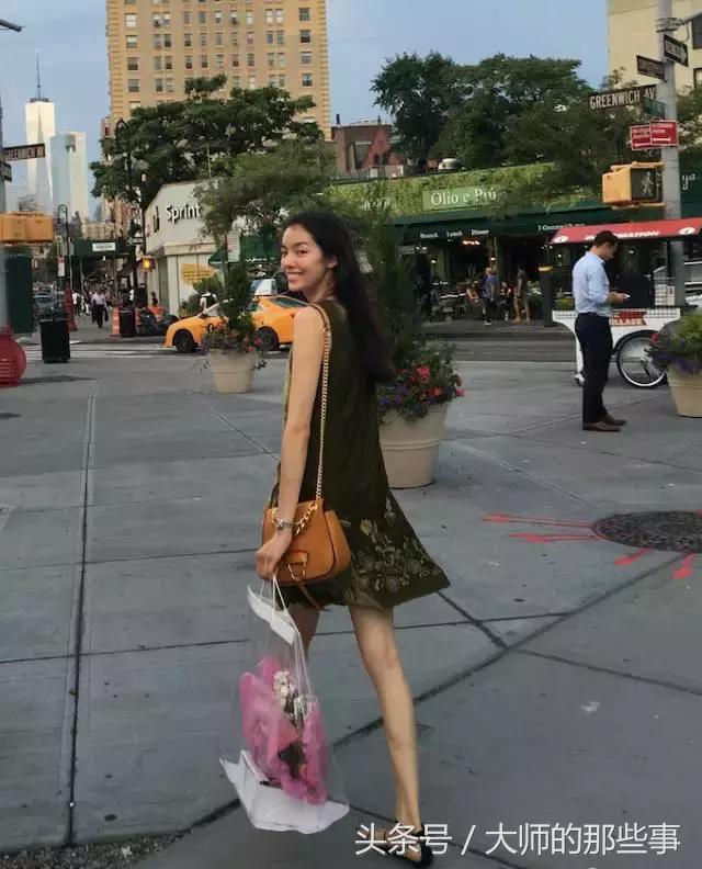 王菲复出后背的第一只包居然是它？