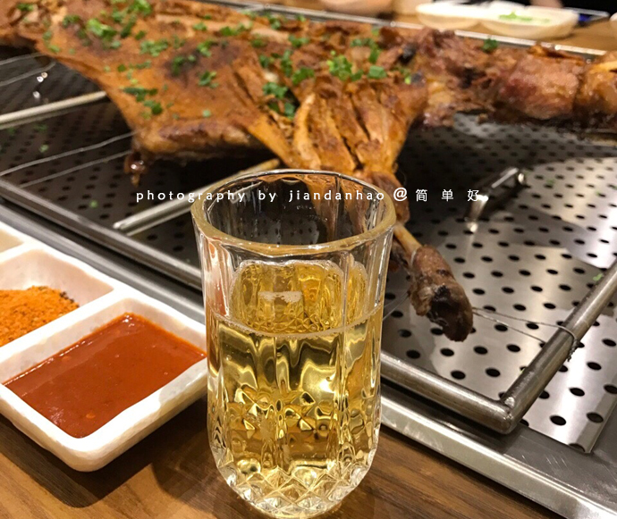 原来最正宗的烤全羊是这样做的,烤全羊出炉前10分钟都经历些什么