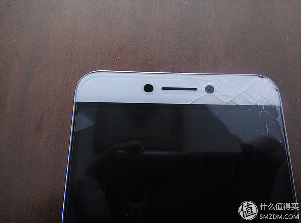 屏碎了怎么换屏,屏碎只有换屏了