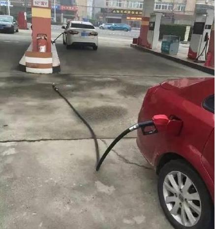 车在囧途︱车速300码时听什么歌最带劲？急！在线等